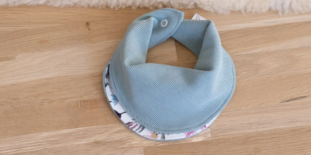 Selbstgenähte Kinderkleidung Halstuch GROW & FLY